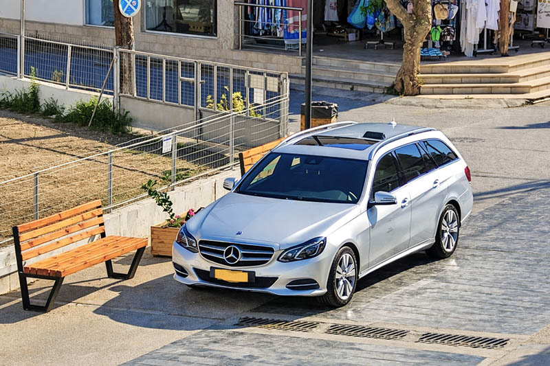book taxi transfers in Agia Pelagia Crete - local taxi drivers